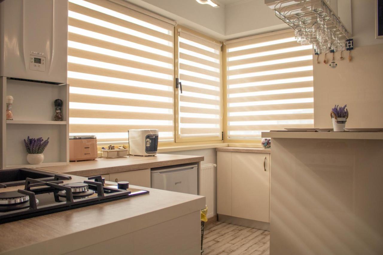 Yzza Apartament Năvodari Exteriör bild