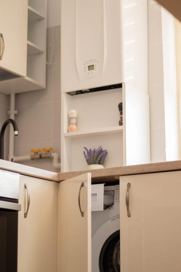 Yzza Apartament Năvodari Exteriör bild