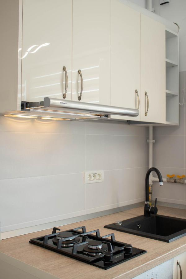 Yzza Apartament Năvodari Exteriör bild