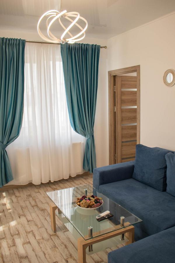 Yzza Apartament Năvodari Exteriör bild