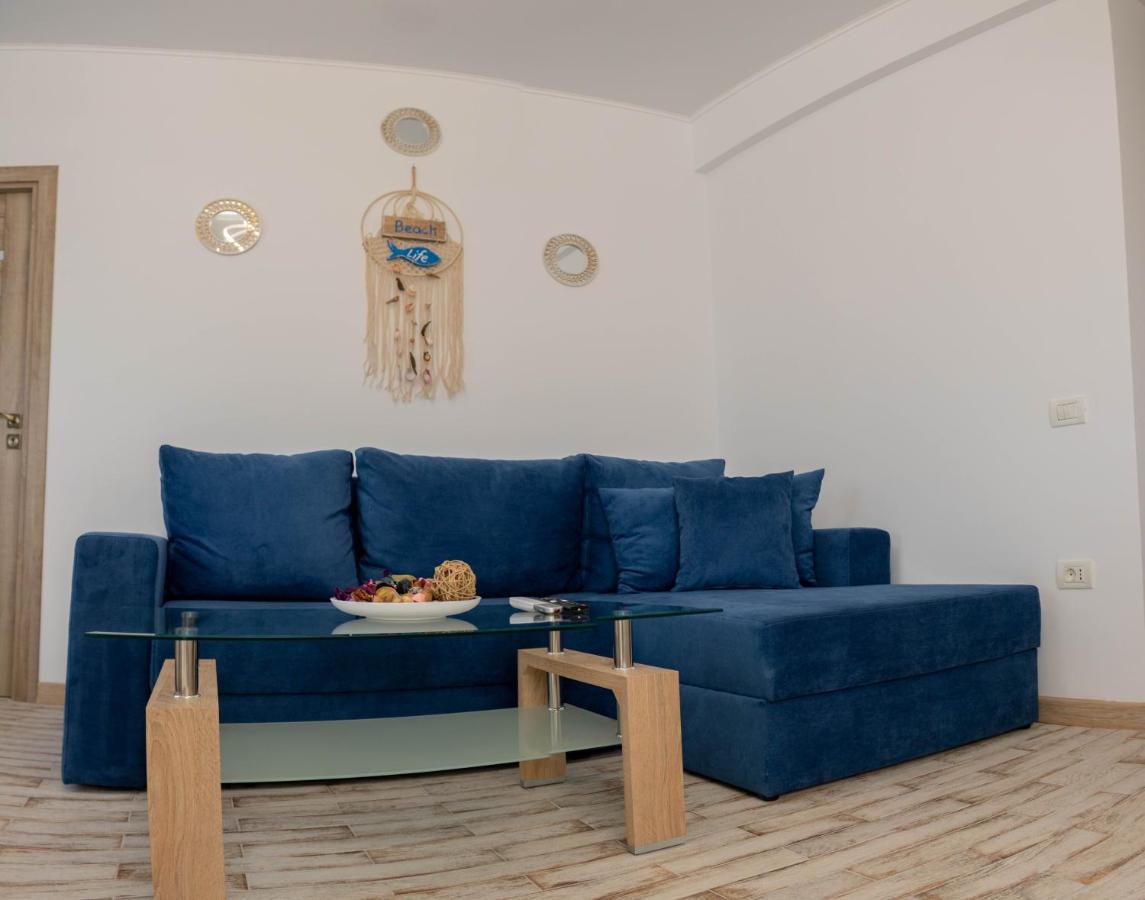 Yzza Apartament Năvodari Exteriör bild